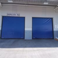 Puertas enrollables y cortinas hawaianas