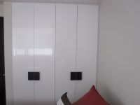 CLOSETS