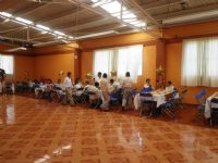 Para amenizar su recepción y comida.