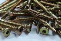 Tornillos especiales autoperforantes
